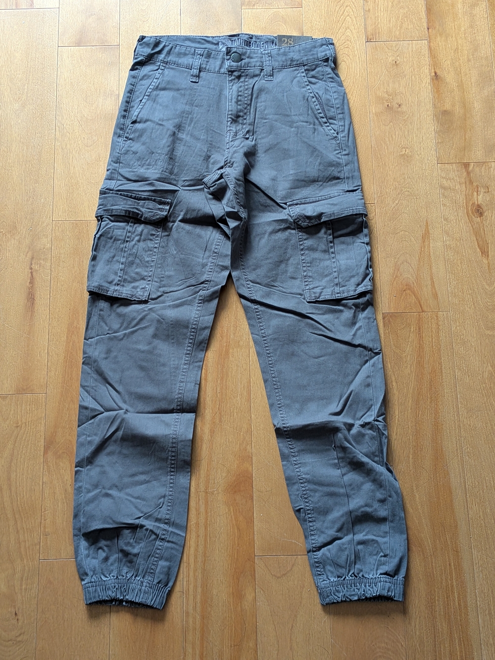 Tainted Denim Men's Gray Cargo Jogger Pants Size 28 New With Tags (NWT)